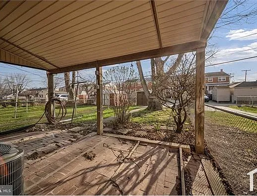 8505 Kings Ridge Rd — Photo 12