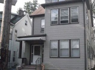 192 Oxford St, Orange, NJ 07050