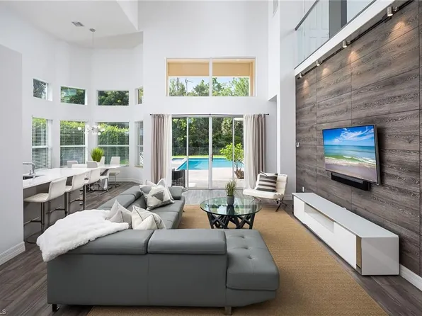 6816 Del Mar TER, NAPLES, FL 34105