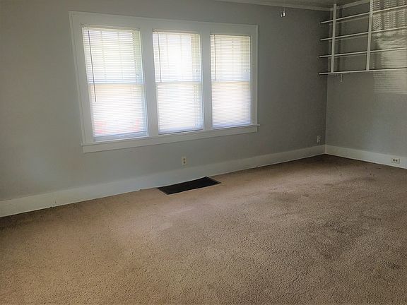3rd image of 1315 Longfellow Ave