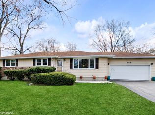 828 S Cedar Rd, New Lenox, IL 60451