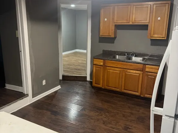 2522 S 6th St #L, Milwaukee, WI 53215