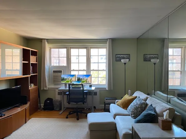 339 Tappan St APT 5, Brookline, MA 02445