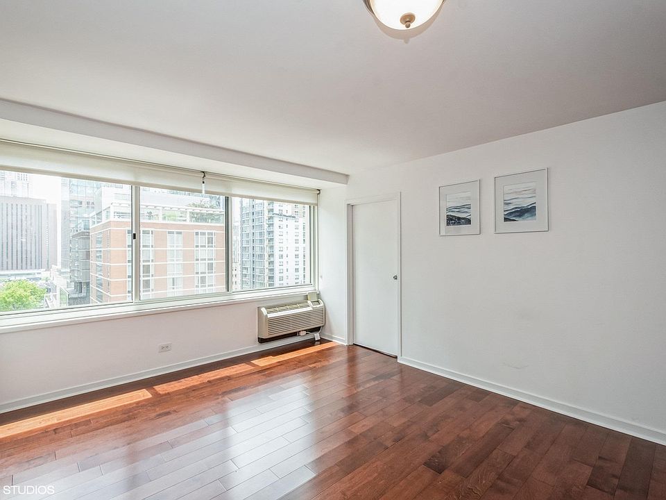 1st image of 211 E Ohio St APT 1912