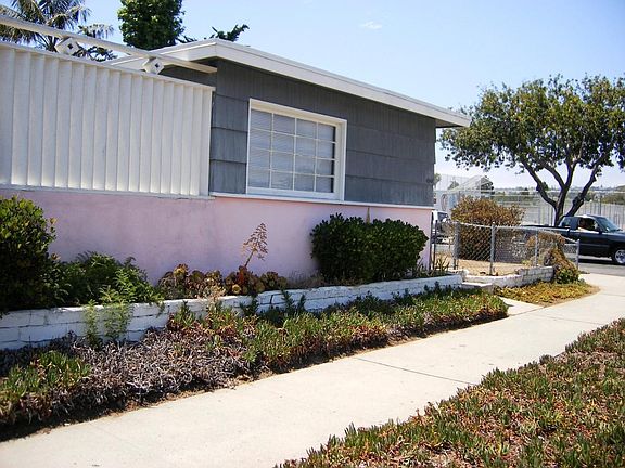 5th image of 4542 Haines St