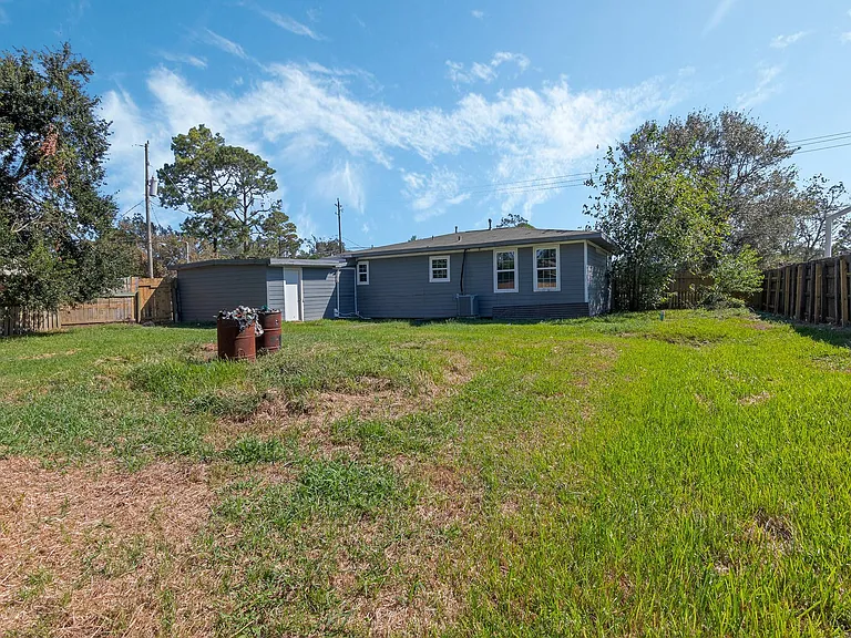 7614 FM 646 Rd S — Photo 19
