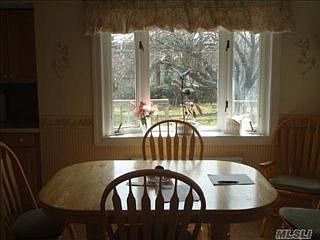 4th image of 32 Grover Ln