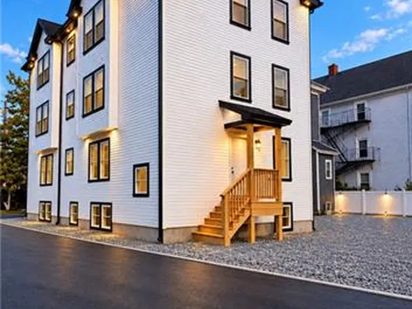 616 Union Ave, Providence, RI 02909