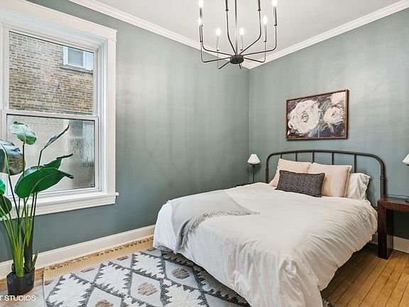 3rd image of 3651 N Troy St #1