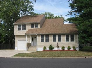 36 Wilmot St, East Brunswick, NJ 08816
