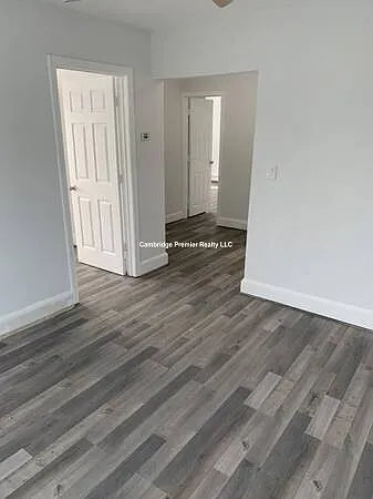 560 Main St #2 — Photo 7