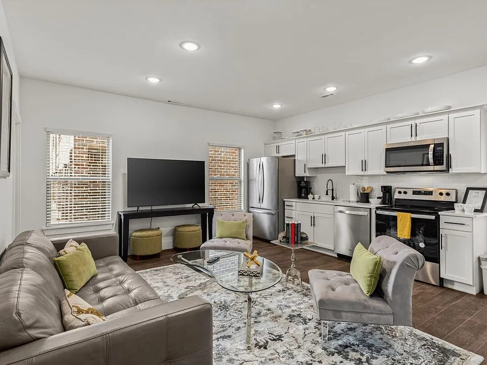 2612 SW Livingston Sq #1-ID1241301P