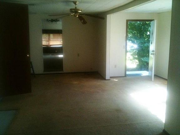 5th image of 10 N Cypress St