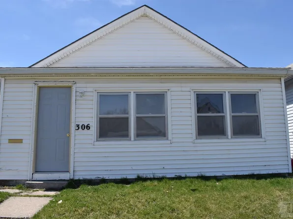 306 N Elm St, Creston, IA 50801