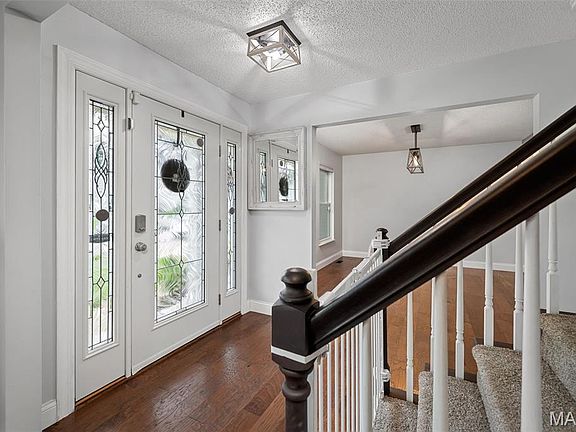 3rd image of 1260 Old Stone Dr