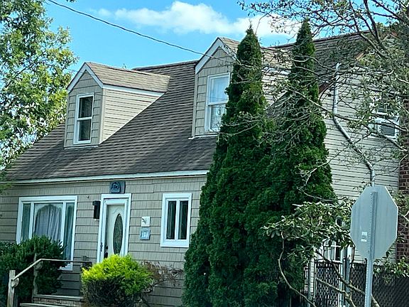 5th image of 132 Central Ave