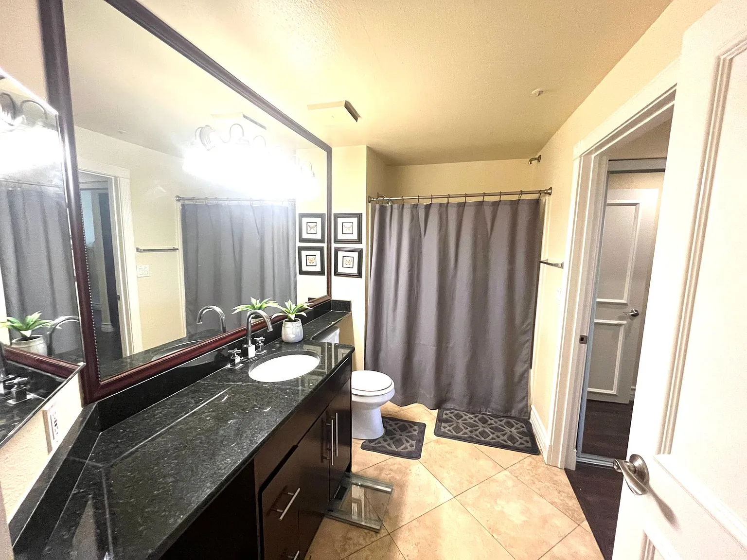 1 bed, 727 sqft, $1,450 — Photo 3