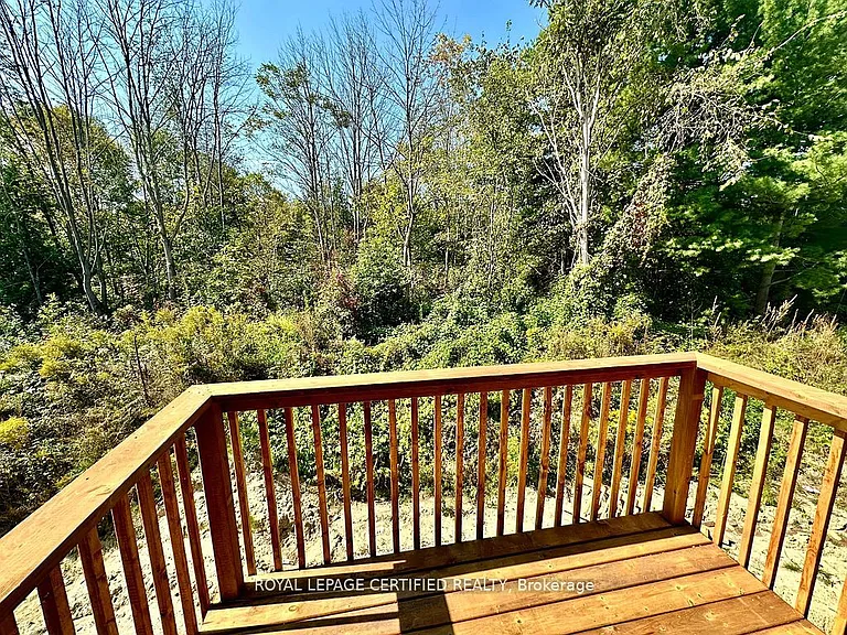10 Baycroft Blvd — Photo 25