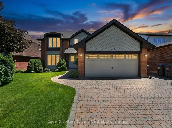 32 Milford Cres, Brampton, ON L6S 3E4