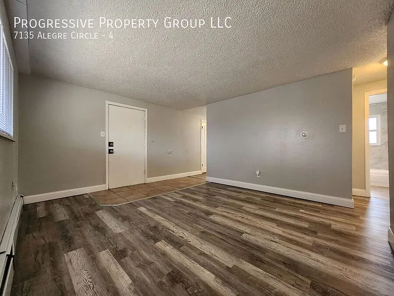 7135 Alegre Cir #4 — Photo 7