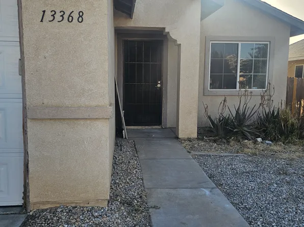 13368 Merry Oaks St, Victorville, CA 92392