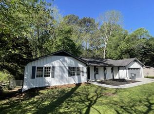 533 Emily Dr SW, Lilburn, GA 30047