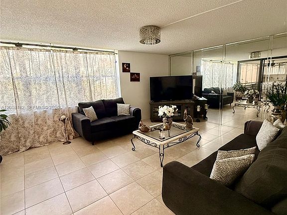 2nd image of 20381 NE 30th Ave APT 320-7