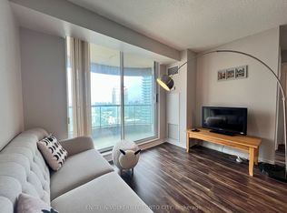 7 Lorraine Dr #2215, Toronto, ON M2N7H2