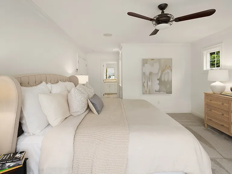 Master Bedroom (Bedroom1)