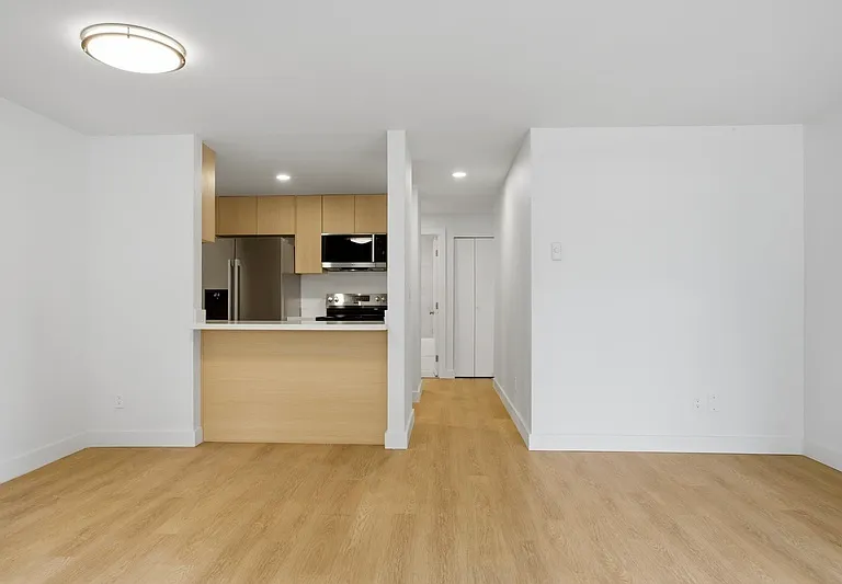 10732 Stone Ave N #2 — Photo 5