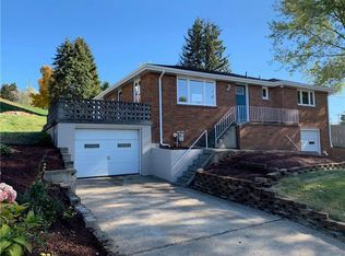 12 Maple St, Finleyville, PA