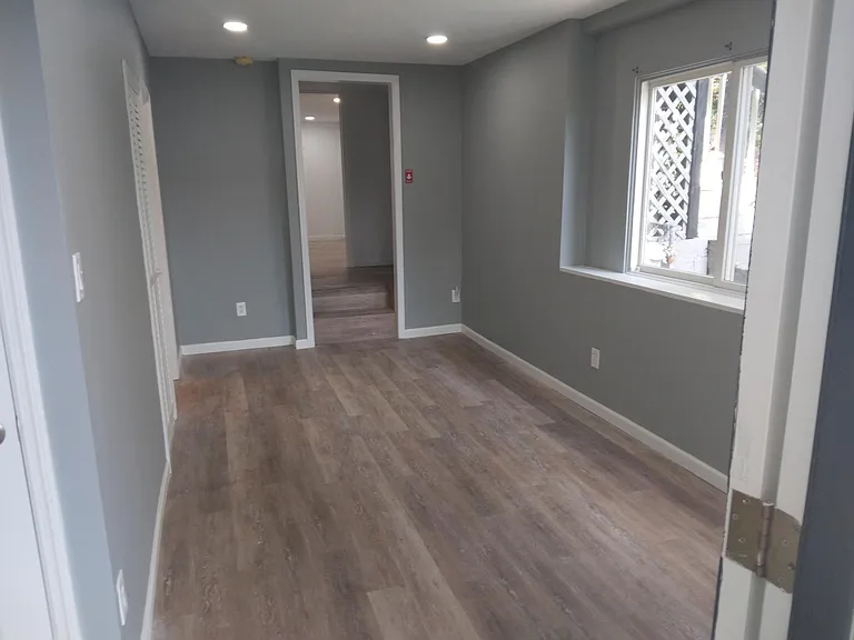 Woodland Ln — Photo 2