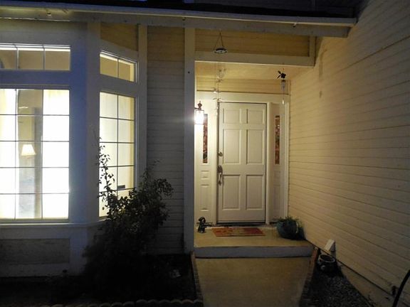 3rd image of 3048 Wellington Dr