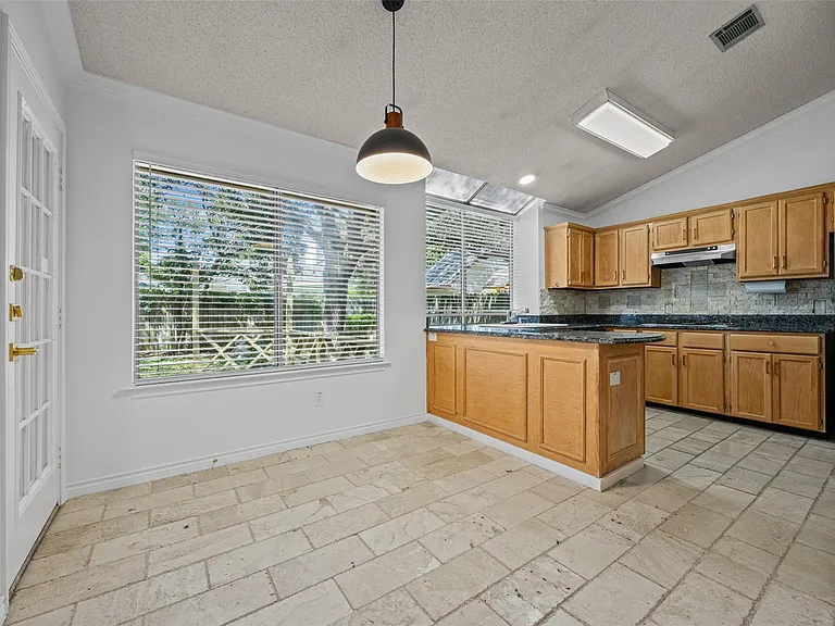 8417 Cornerwood Dr — Photo 10