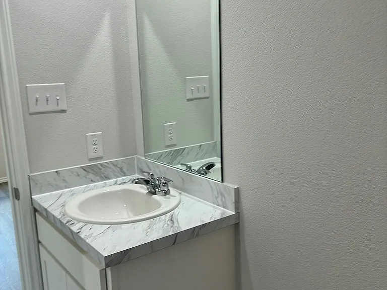 207 Polasek Dr — Photo 12