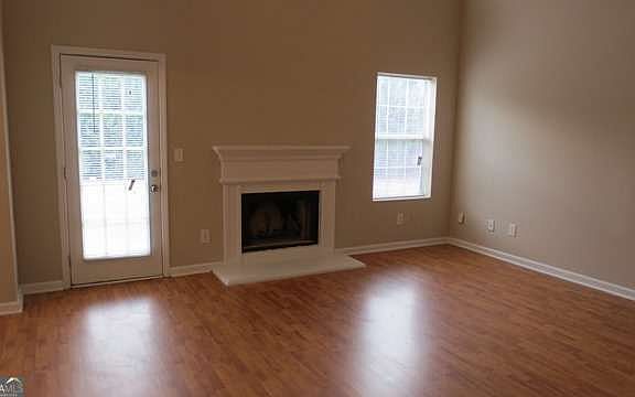 3rd image of 4136 Ravenwood Ct