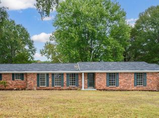 104 Jemison Dr, Jemison, AL 35085