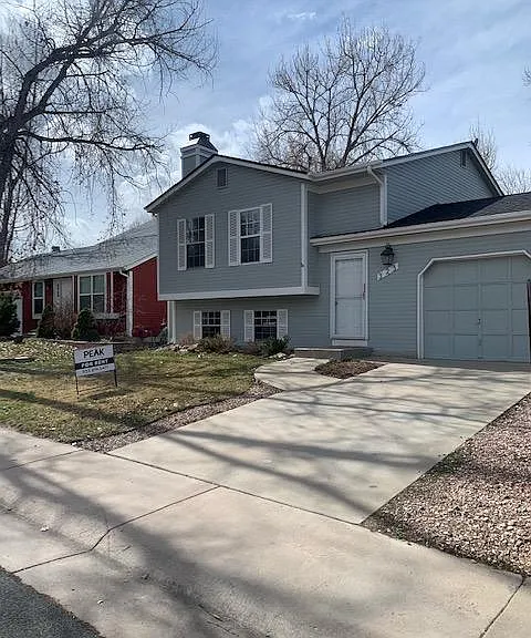 323 S Jefferson Ave — Photo 2