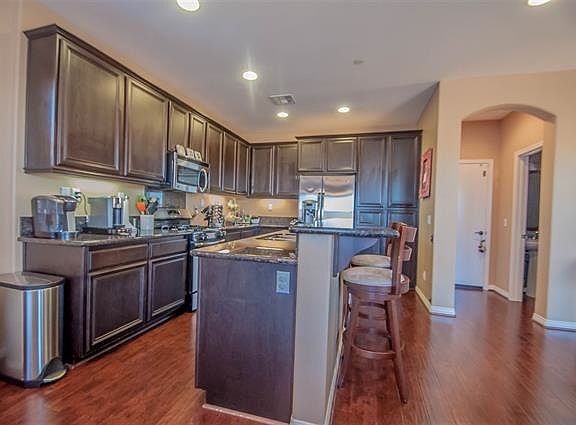 4th image of 346 Cobalt Dr