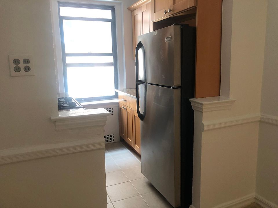 2nd image of 14739 73rd Ave