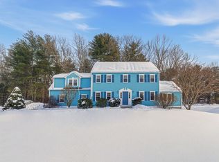 20 Honeysuckle Rd, Westford, MA 01886