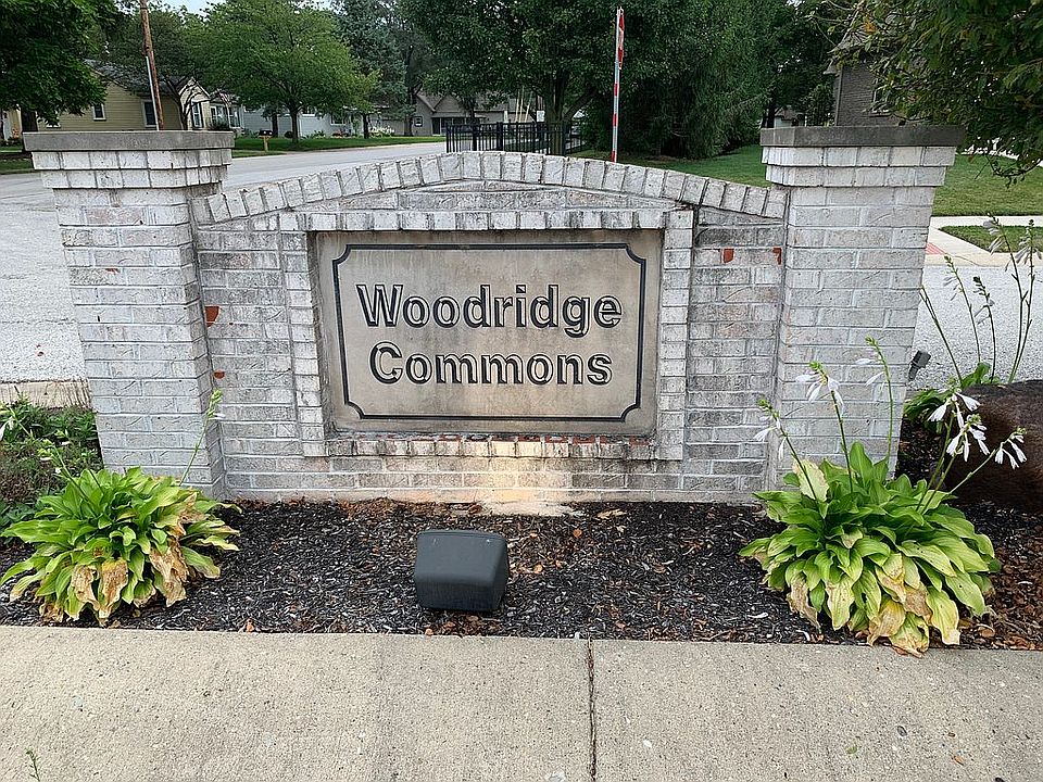2nd image of 233 Woodridge Dr