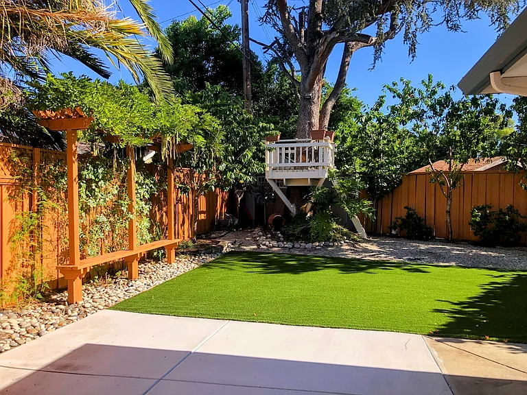303 Mackenzie Dr — Photo 19