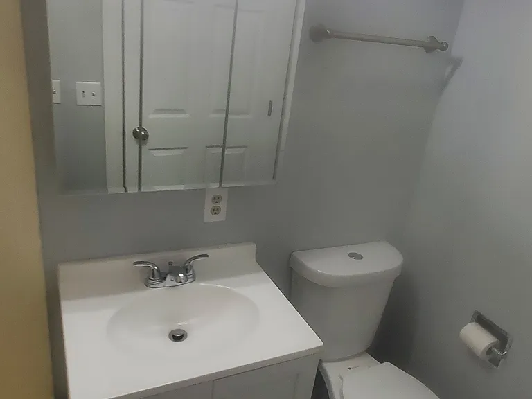 919 Gould St #6 — Photo 12