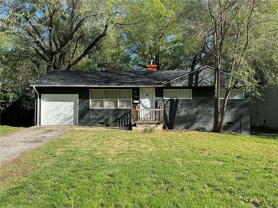 1st image of 7704 Ruskin Way