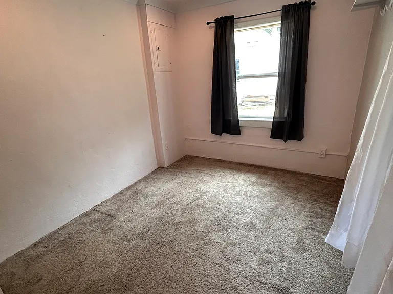 29 Anderson St — Photo 4