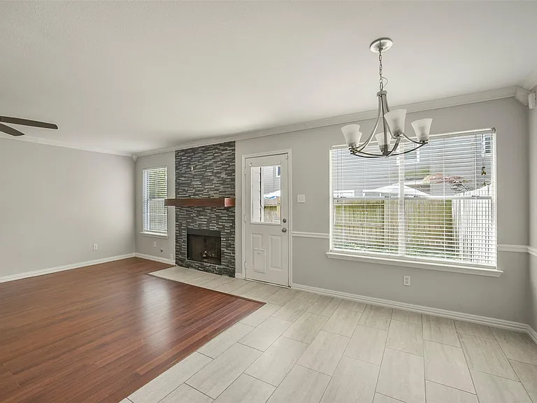 11 Verbena Bend Pl — Photo 14