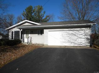 614 Elm St, Tigerton, WI 54486