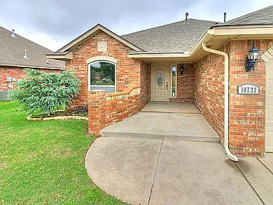 10721 SW 31st Crt - 1 — Photo 2