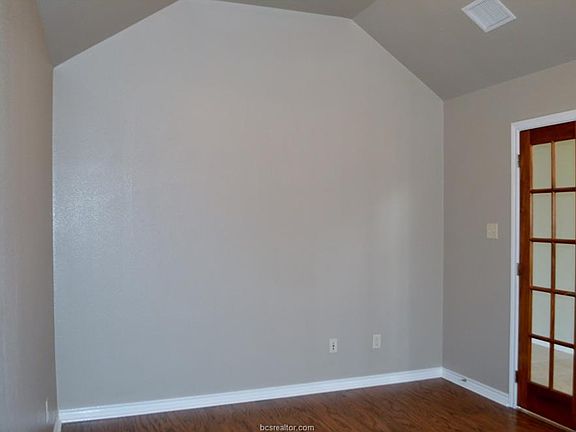 5th image of 808 Dove Landing Ave